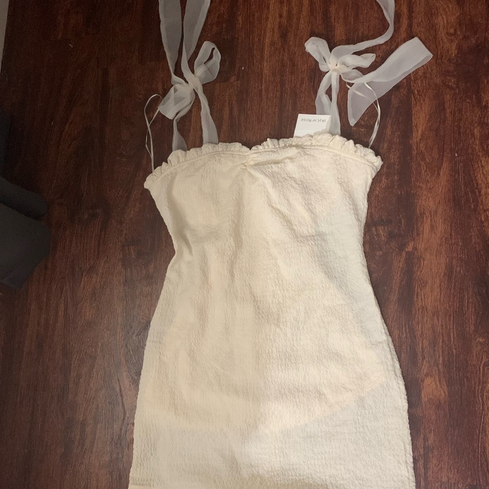 Elegant Cream Mini Dress
